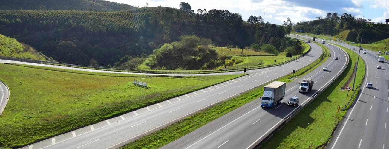 O motociclista havia saído de um restaurante em Jacareí e tinha como destino a cidade de Igaratá Reprodução/Rota das Bandeiras