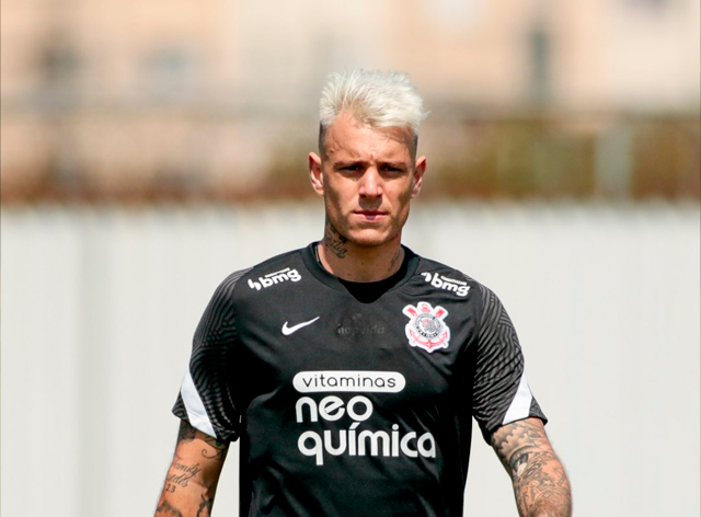 Neto pede saída de Roger Guedes do Corinthians: "Manda embora"