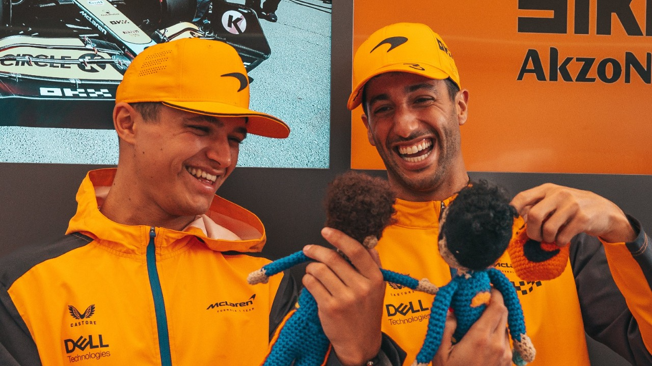 Lando Norris exaltou 'fãs brilhantes', enquanto Daniel Ricciardo lembrou 'ares de folia' McLaren F1