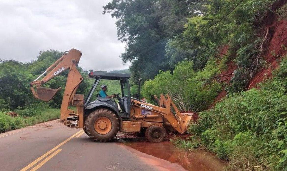 Deslizamentos preocupam em Minas Foto: Divulgação