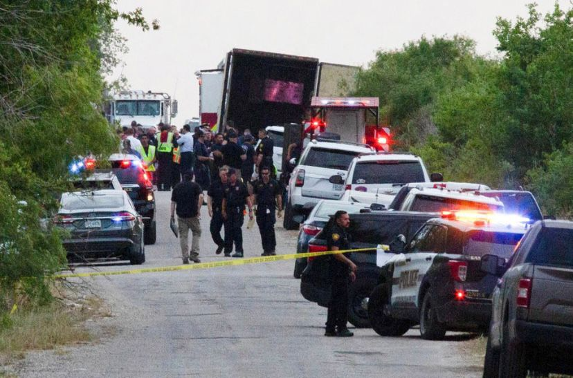 Polícia dos EUA encontra caminhão abandonado com 46 imigrantes mortos