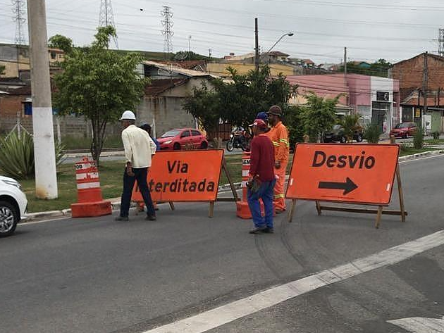 Obras interditam rua Humaitá Divulgação/Prefeitura