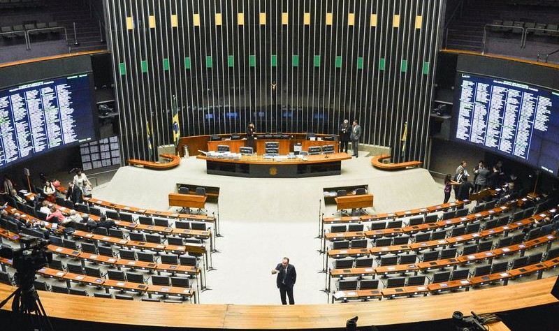 Câmara dos Deputados retoma trabalhos após recesso parlamentar Agência Brasil