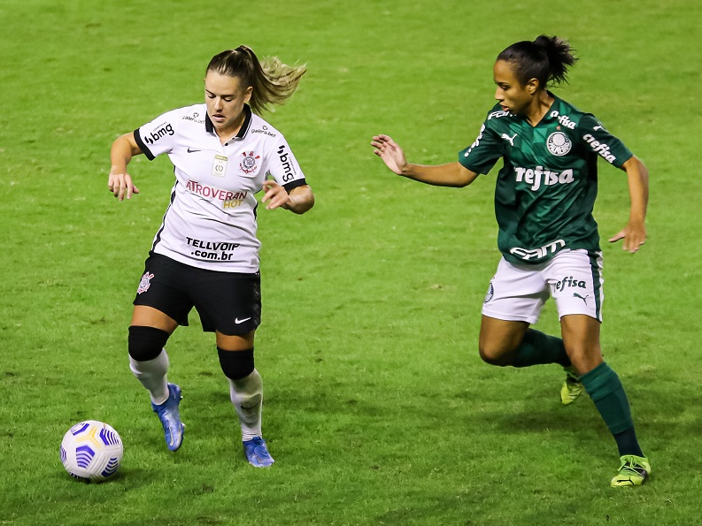 Disputa entre Palmeiras e Corinthians valia liderança no campeonato  iShoot/Folhapress