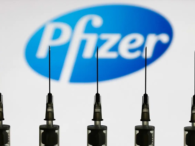53 e-mails da Pfizer ficaram sem resposta do governo, diz Randolfe Rodrigues