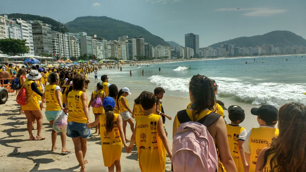 Mar de Copacabana receberá abraço pelo Dia Mundial dos Oceanos