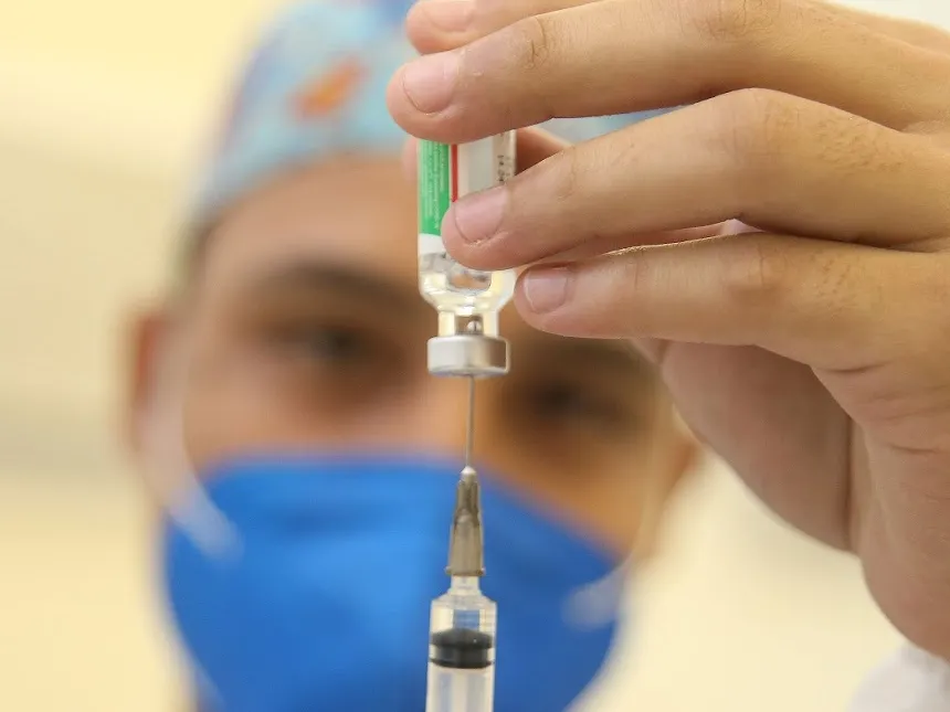 Bolsonaro quer autorização dos pais para vacinação de crianças contra a Covid-19