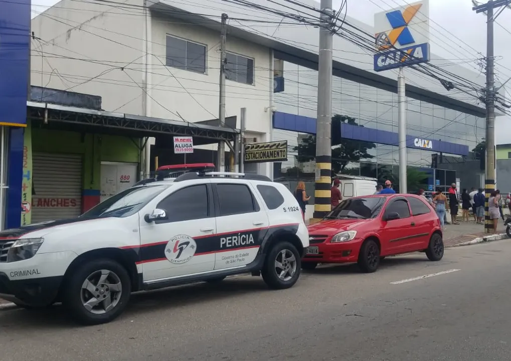 Polícia investiga furto de armas de agência da Caixa em São José dos Campos