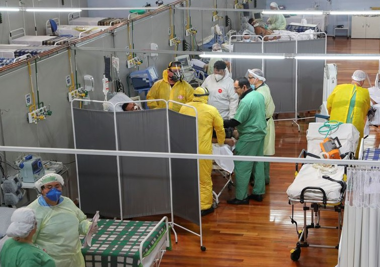 Brasil passa por um novo aumento de mortes por covid-19