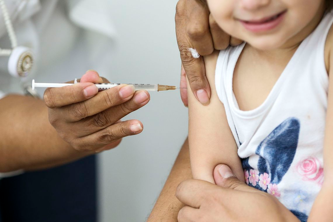 MP da Paraíba obriga vacinação de crianças contra Covid-19