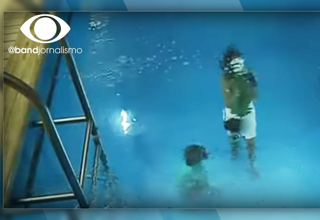 Piscina que não molha! Exposição brinca com ilusões de ótica Reprodução TV