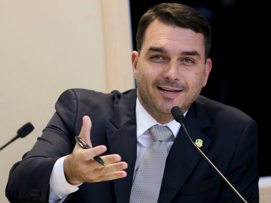 Defesa de Flávio Bolsonaro pede suspeição de procuradora Wilson Dias/Agência Brasil