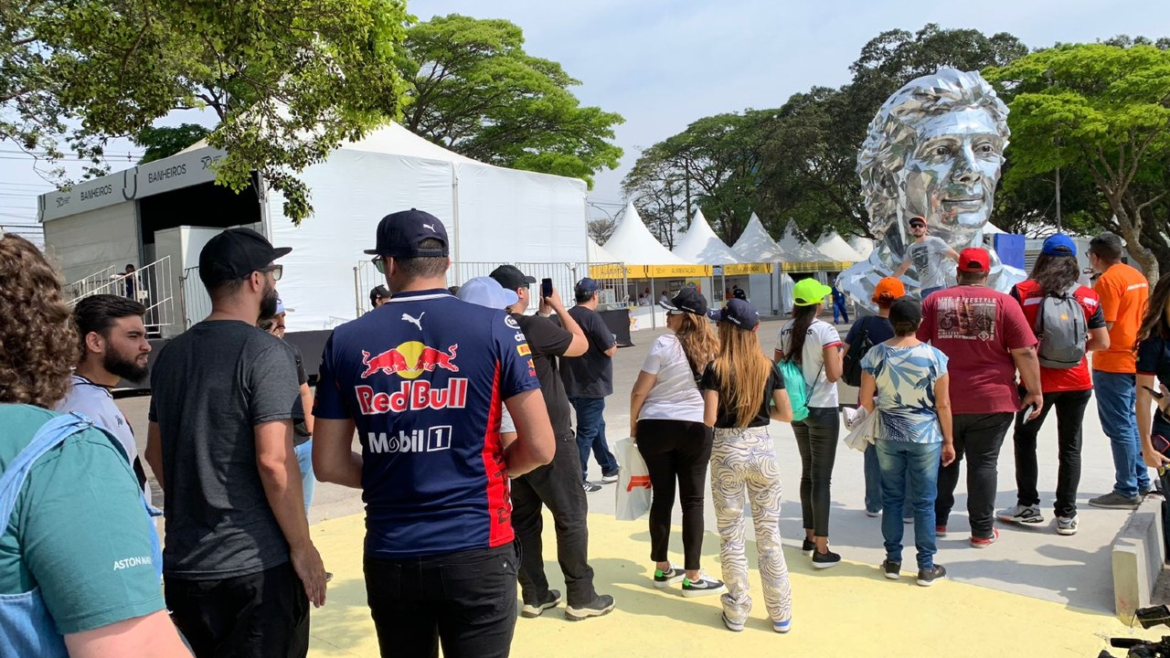 Obra foi inaugurada na semana da corrida e virou ponto turístico em Interlagos Emanuel Colombari/Band