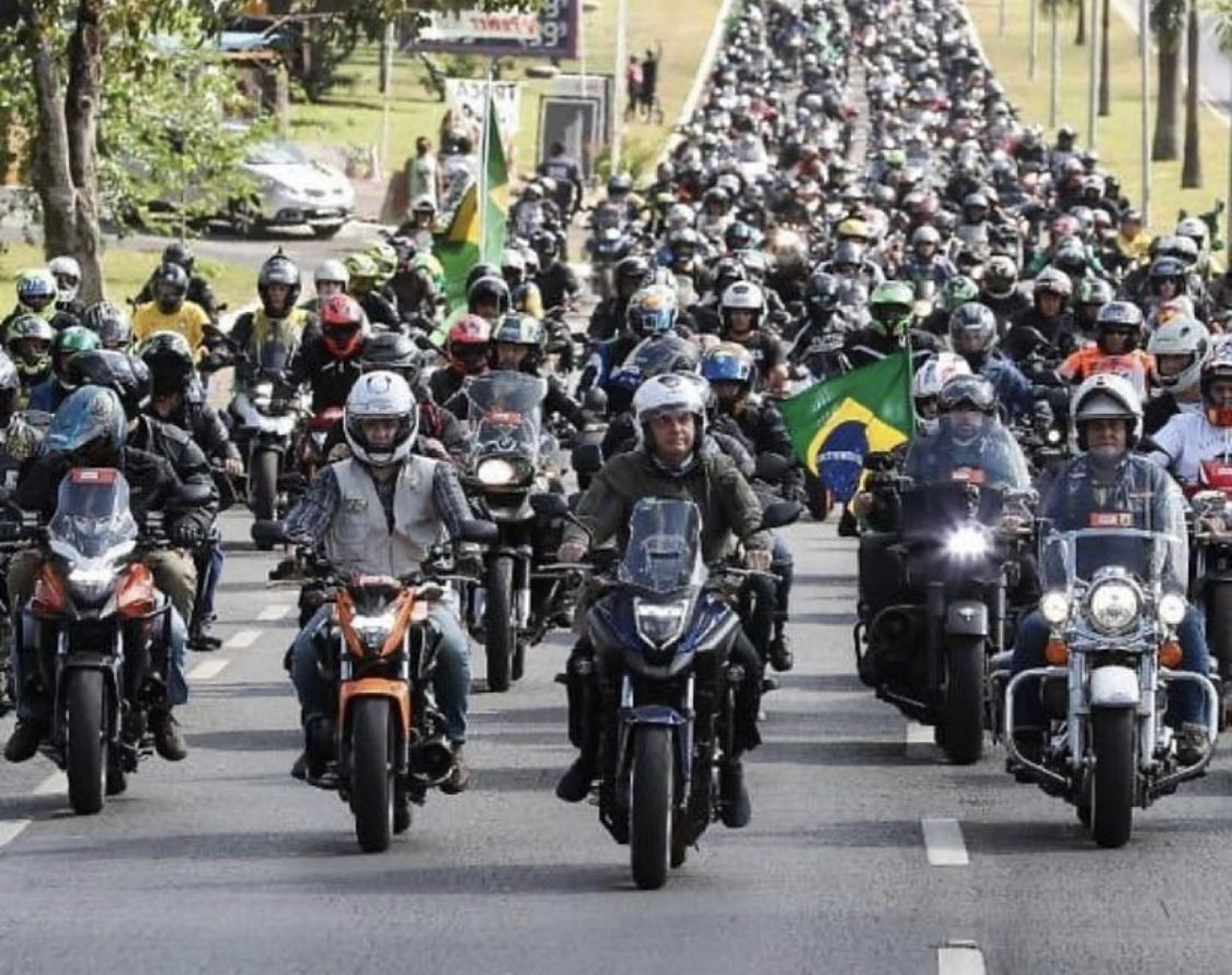 Passeio de motos com Bolsonaro em SP causa trânsito na capital Reprodução/Twitter