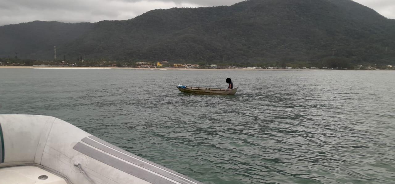 O infrator não possuía carteira de pescador profissional, por isso ele foi autuado em R$ 2 Divulgação / Polícia Ambiental