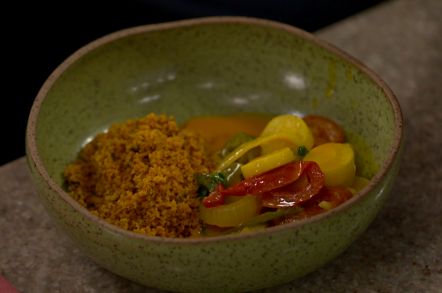 Moqueca de Palmito Pupunha com Farofa de Dendê