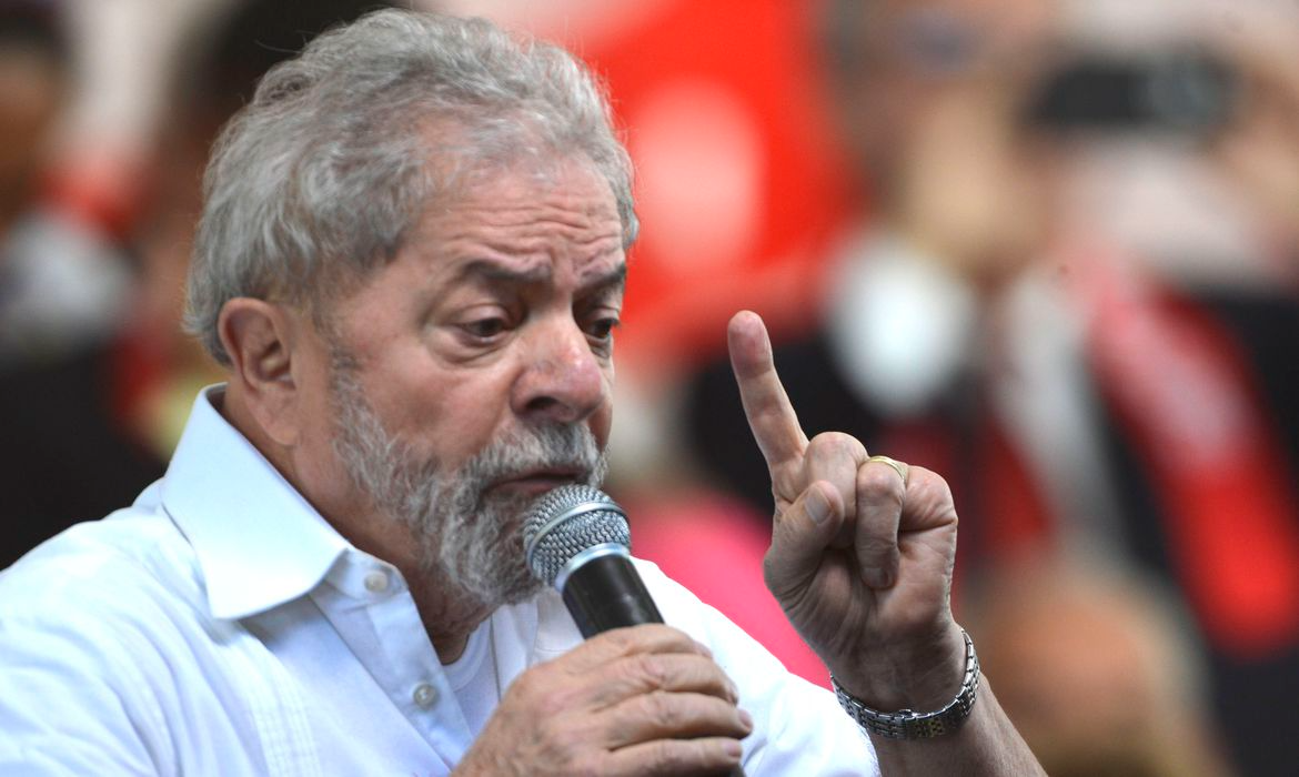 Justiça do DF arquiva processo contra Lula no caso do tríplex do Guarujá
