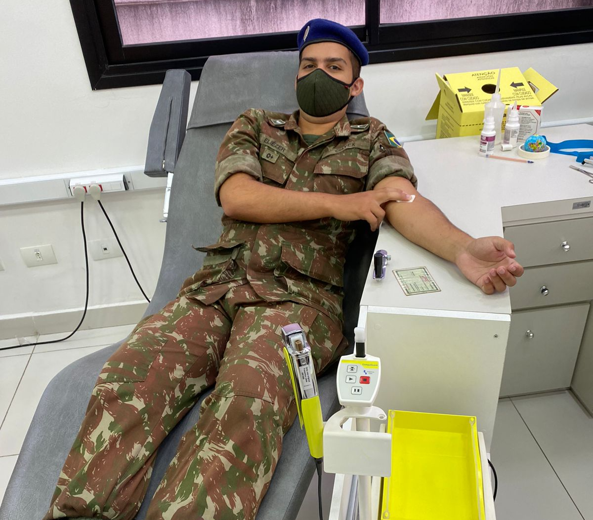 Militares da aviação do exército fazem campanha para doação de sangue em Taubaté Divulgação/EB