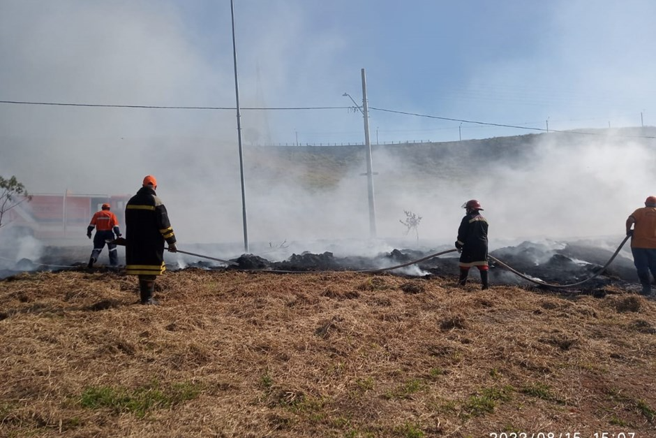 Incêndios destruíram 130 mil metros de área de mata em São José dos Campos