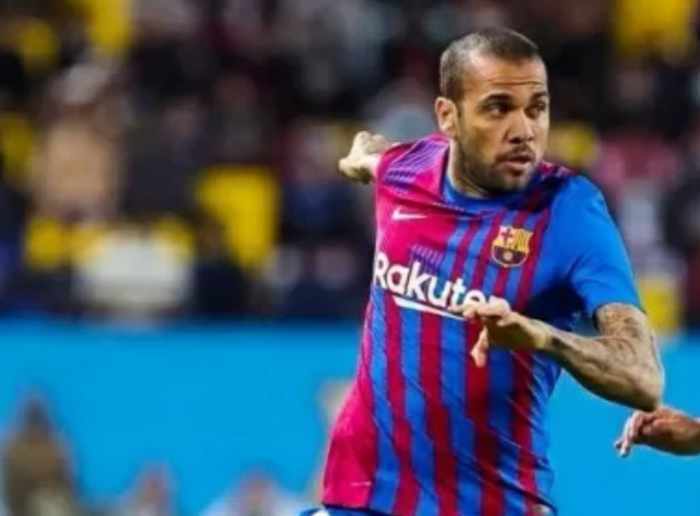 Barcelona pode fechar as portas para Daniel Alves após fim da temporada Reprodução/Barcelona