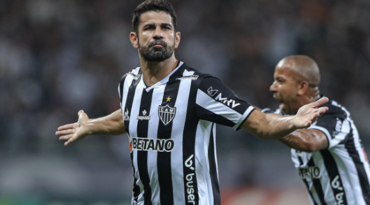 Ronaldo diz que Corinthians está longe da contratação de Diego Costa