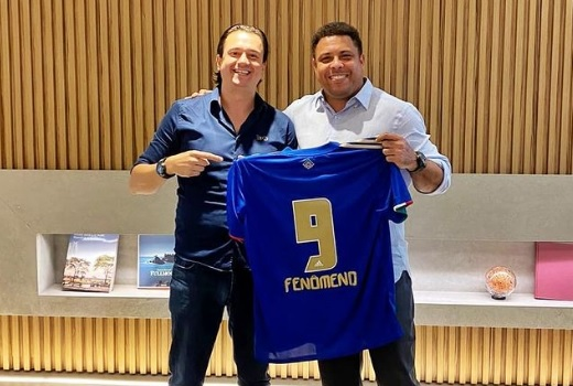 Ronaldo Fenômeno anunciou a compra do Cruzeiro por R$400 milhões Reprodução/Cruzeiro EC 