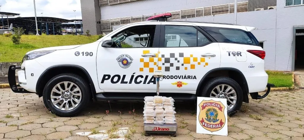 Droga estava escondida no tanque de combustíveis