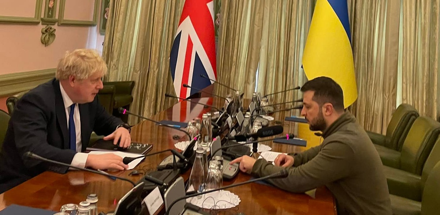  Boris Johnson e Volodymyr Zelensky se encontram em Kiev Reprodução/Facebook/Andriy Sybyga