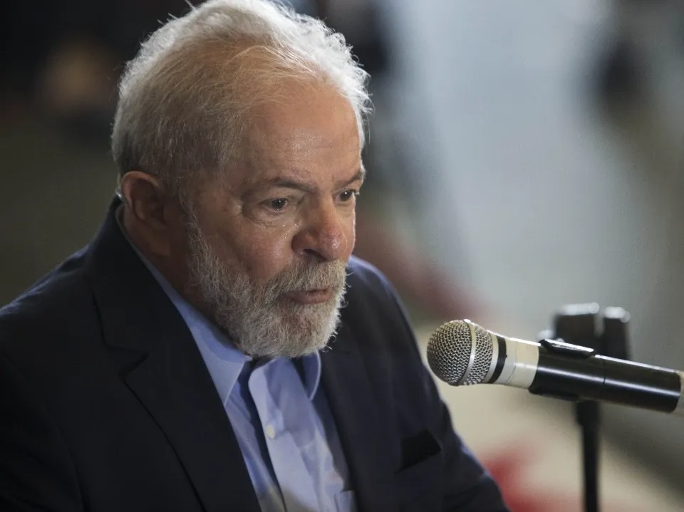 Lula disse que Jair Bolsonaro precisa assumir a postura de presidente