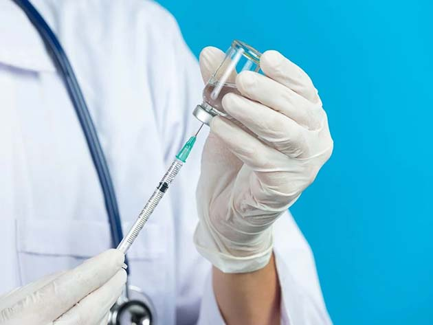 Diretor de imunologia do Incor diz que Anvisa deve aprovar liberação de vacinas contra Covid-19 Jcomp/Freepik