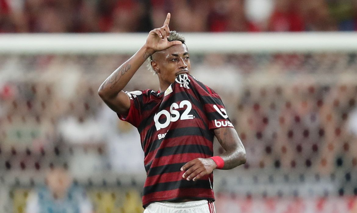 Atacante do Flamengo Bruno Henrique vai passar por cirurgia no joelho no domingo © Reuters/Sergio Moraes/Direitos Reservados