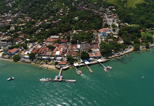 Ilhabela flexibiliza uso de máscaras ao ar livre na cidade Divulgação/Prefeitura de Ilhabela