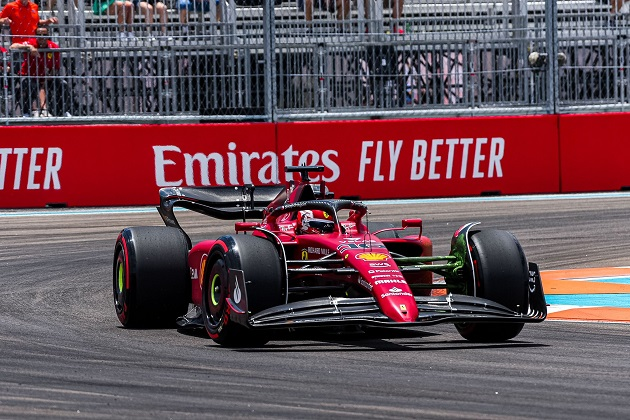 Leclerc faz a pole do GP de Miami com direito a dobradinha da Ferrari