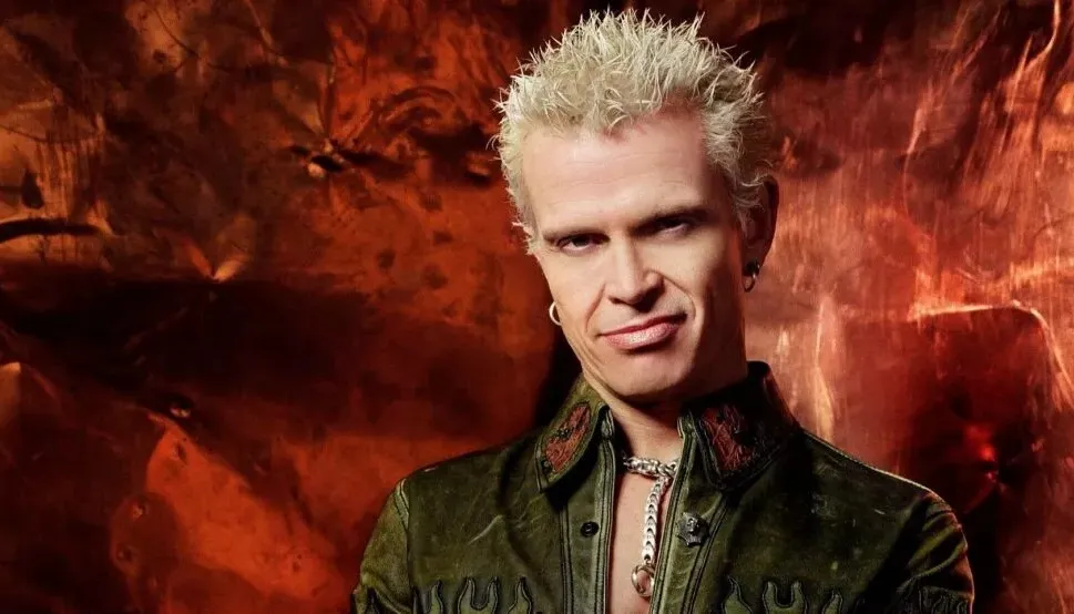 Billy Idol se apresenta em SP e RJ em 2022