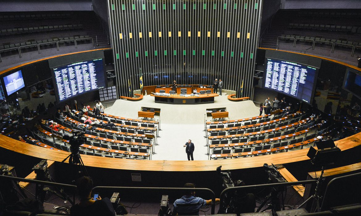 Deputados devem votar nesta quarta-feira (14) a PEC da Transição Foto: Antônio Cruz/ Agência Brasil