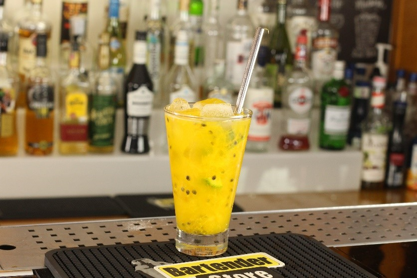 Caipirinha de Maracujá com Limão