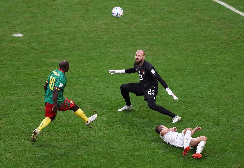 Dormiu? Não viu Camarões x Sérvia? Então, perdeu o jogo mais animado da Copa