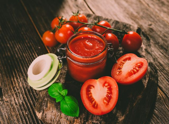  Os mitos do tomate: Chef Carole Crema dá dicas para preparar molho ideal 