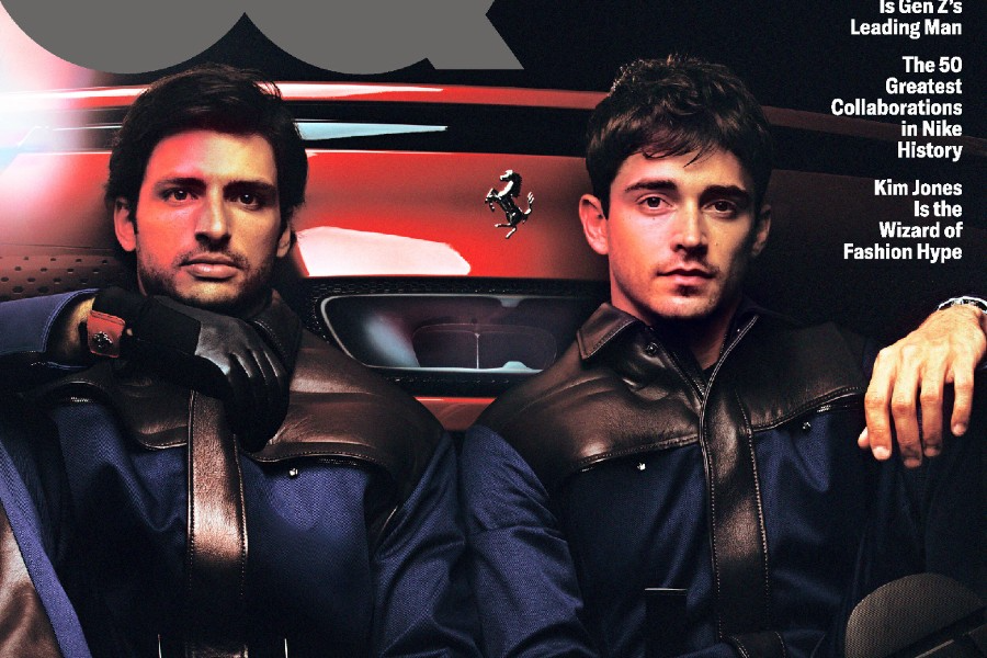 Carlos Sainz e Charles Leclerc na capa da revista GQ de agosto de 2022 Divulgação