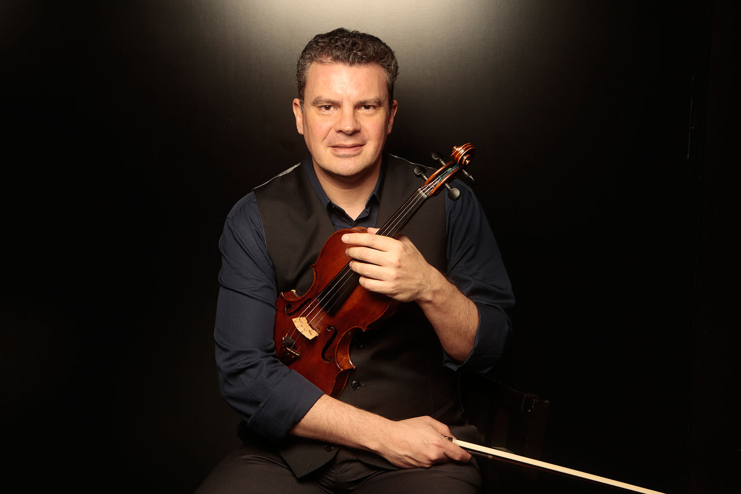 Maestro e violinista, Baldini venceu o primeiro concurso internacional aos 12 anos 