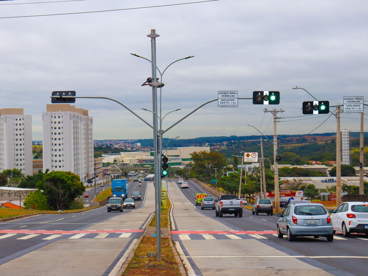 Quatro novos radares instalados na Avenida John Boyd Dunlop, em Campinas Divulgação/PMC