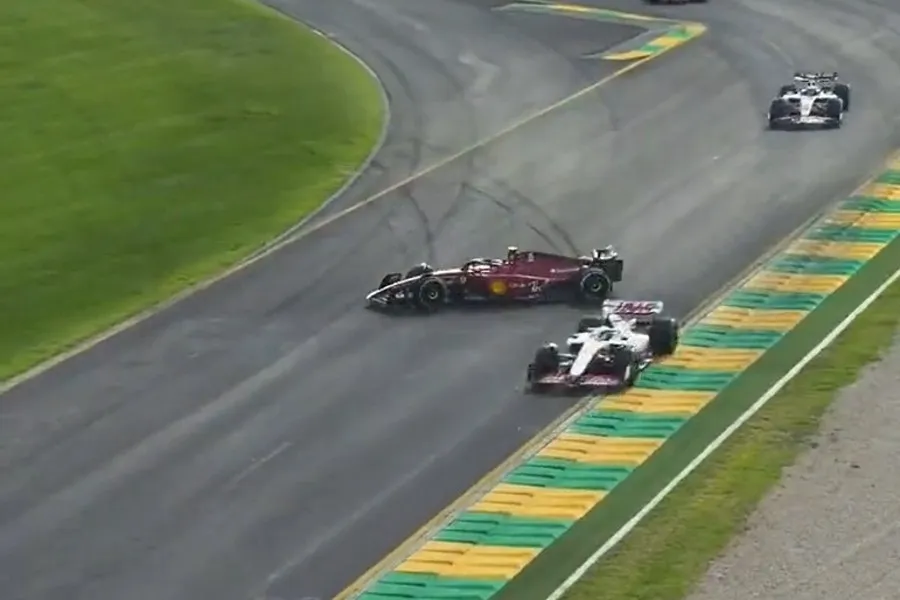 No GP da Austrália, Mick Schumacher evitou por pouco uma nova batida