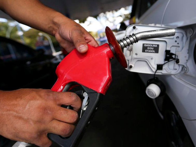 O reajuste não garante que os consumidores vão perceber diferença no valor nos postos. Foto: Marcelo Camargo/Agência Brasil