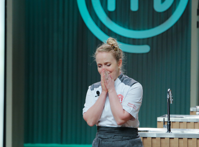 MasterChef Profissionais: Ananda é eliminada e emociona Ana Paula