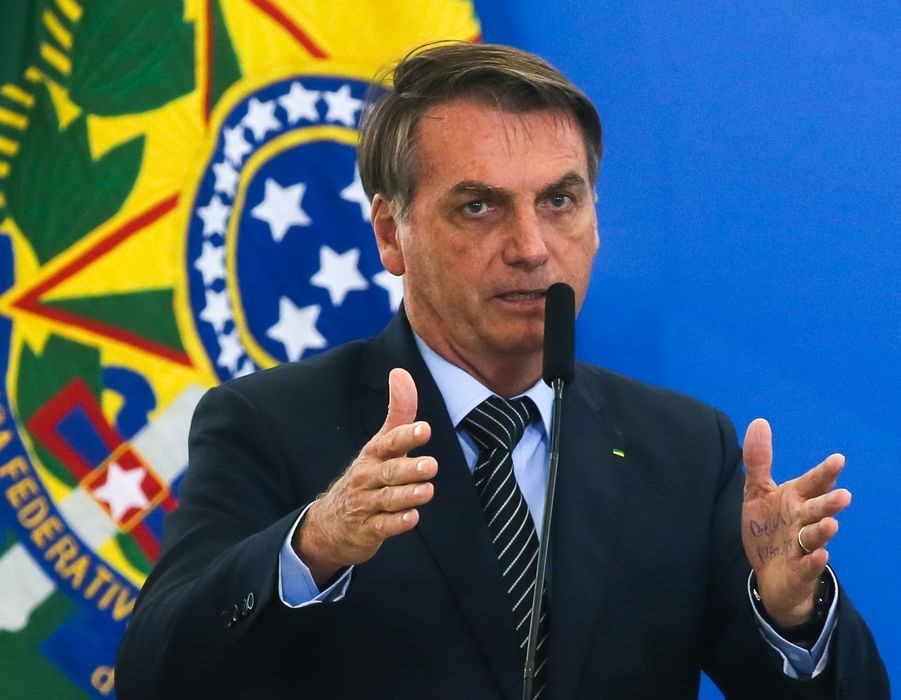 Após descumprir ordem, Bolsonaro deve recorrer ao plenário para não depor