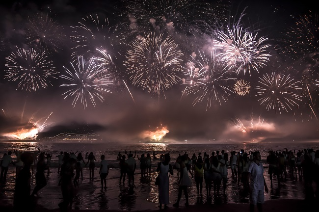 Paes cancela festa de Ano Novo no Rio