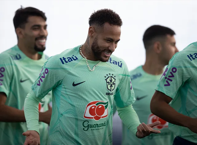 Jogadores do Brasil em treino em La Havre