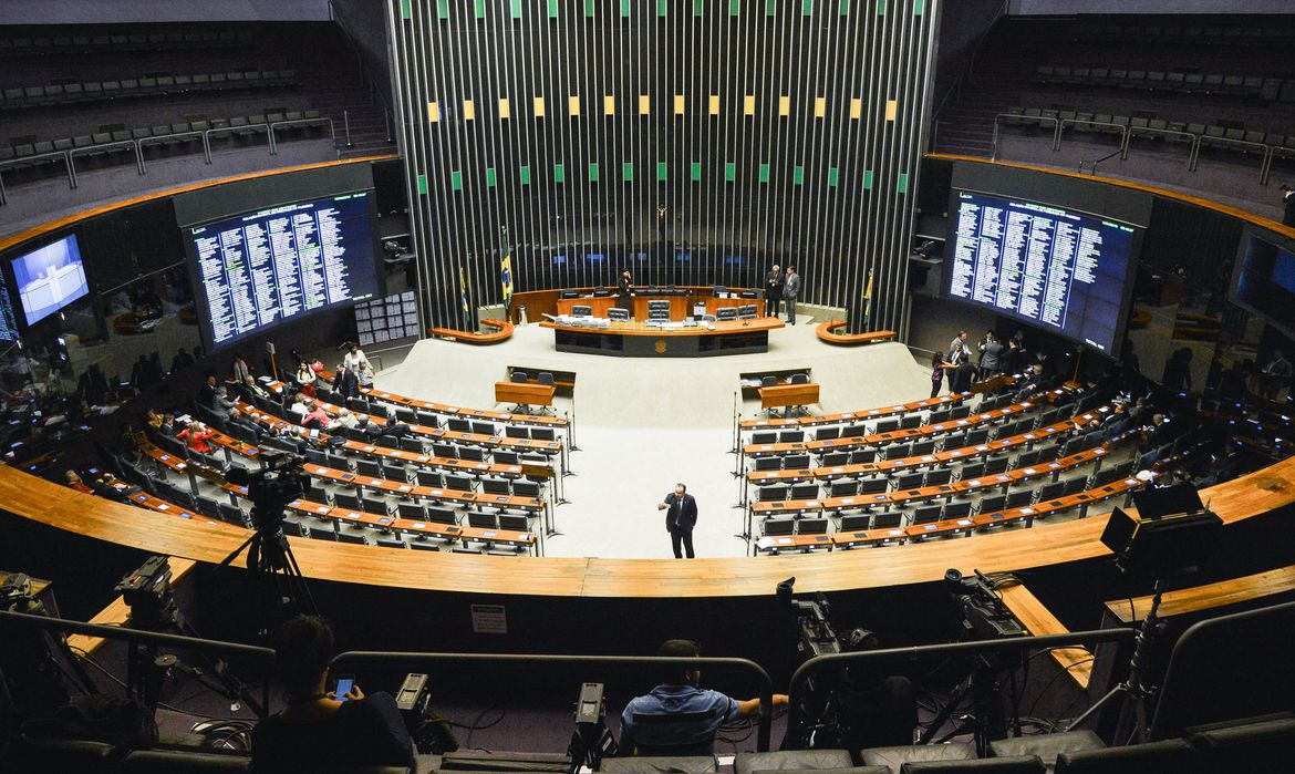 Câmara aprova MP que altera tributação de PIS e Cofins sobre etanol Agência Brasil