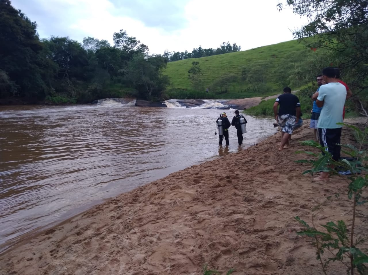 Cachoeira no bairro do Ribeirão, onde criança de 12 anos desapareceu em Cunha Alexandre Toledo/Vale Dia a Dia