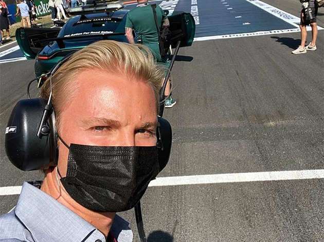 Para Rosberg, “procedimento errado” tirou título de Hamilton